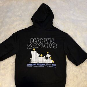 Peanuts Black Graphic Sweatshirt New with tags size M